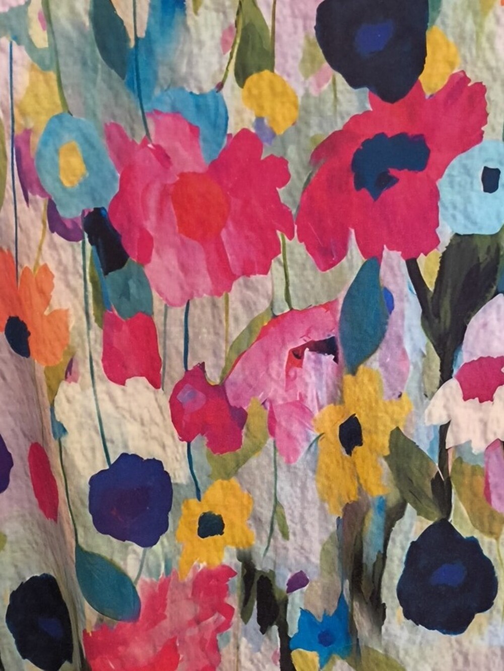 Women’s Short Sleeve Floral Scoop Neck Tee - Multicolor - Picture 3 of 5